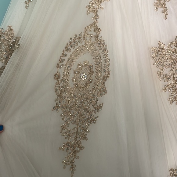 LAST CALL Beautiful strapless prom dress or formal gown - Picture 4 of 9